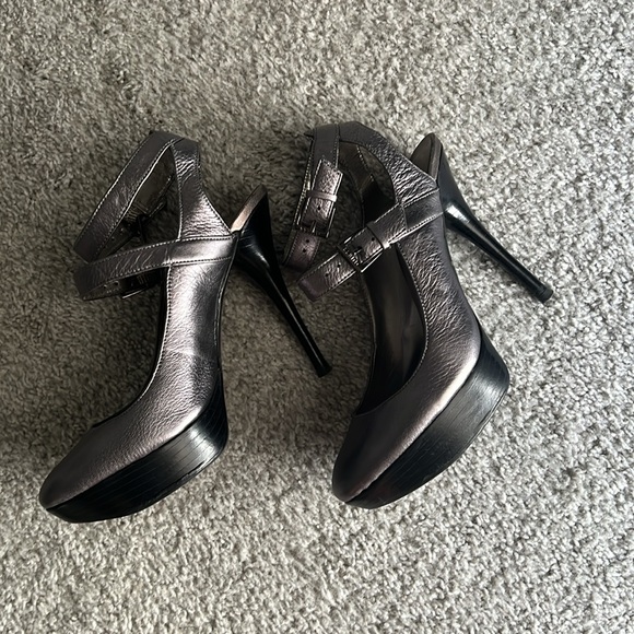 Guess platform pumps - Picture 2 of 8